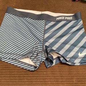 Womens Nike Pro Shorts 3” inseam
